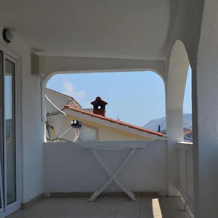 386 Ruza I Josip Piculjan Apartament